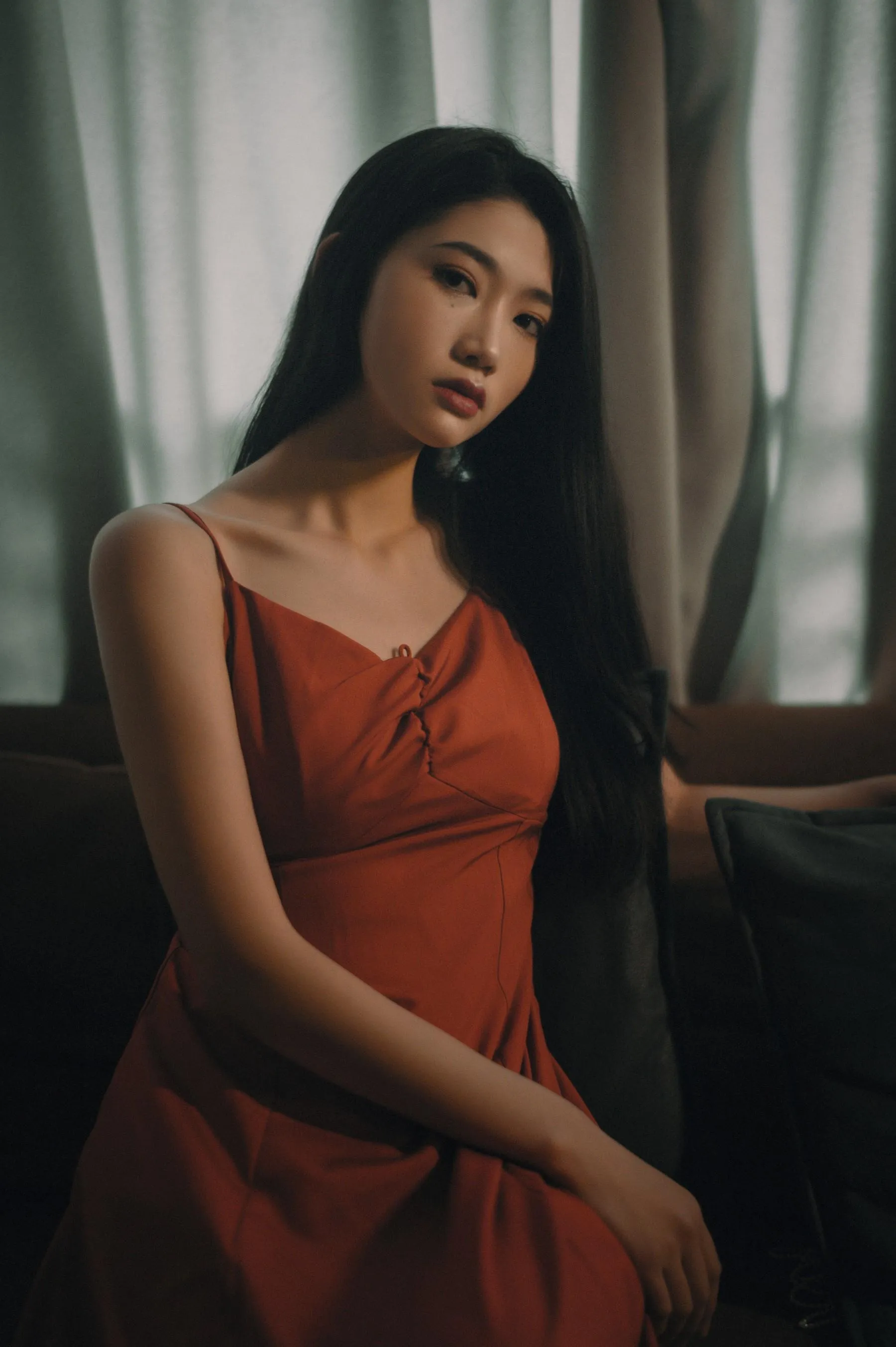 [艺图语] 2022.05.17 清冷夜 叶子 [20P]插图1